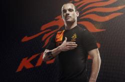 德布劳内回归赛场，势不可挡首场状态亮眼，RNG观众沸腾！